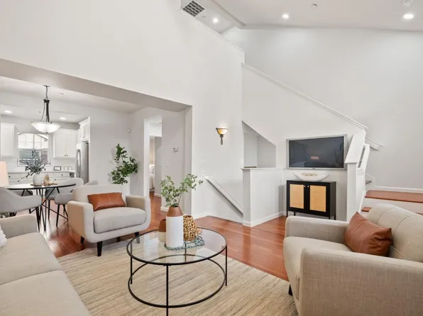 681 Pinnacles Ter, Sunnyvale, CA 94085