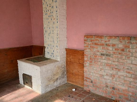 4th image of 9 Olive St