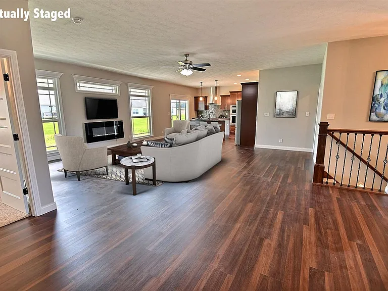 5447 Crocus Dr — Photo 4