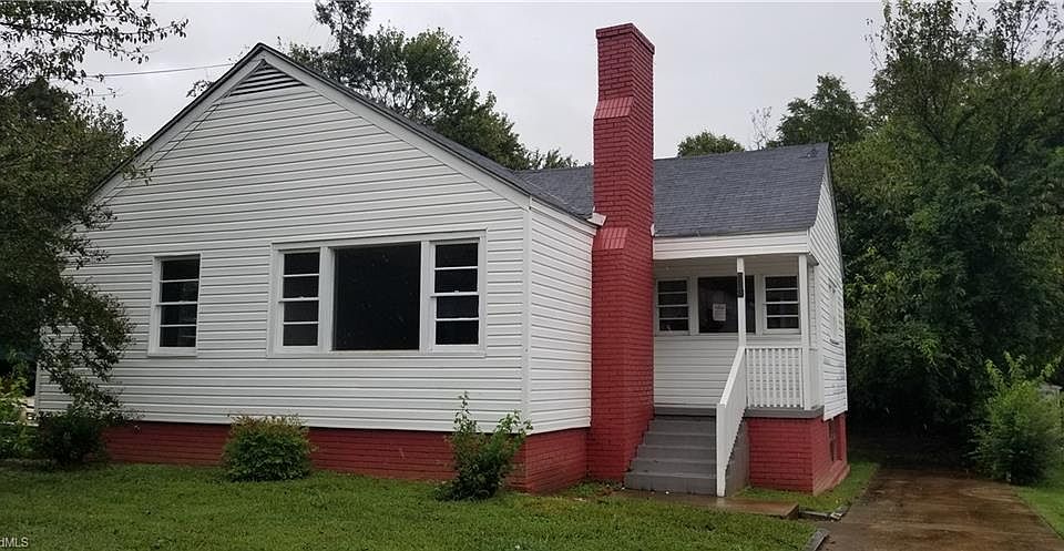 1st image of 1503 McCormick St
