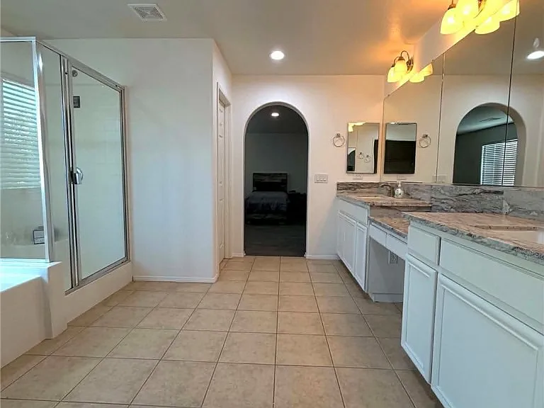 44045 Quarter St — Photo 12