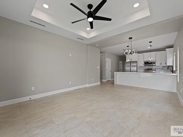 3269 Alegre Dr #B — Photo 2