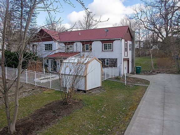 4th image of 18386 Mill Rd