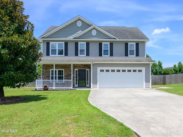 106 Woods Run Circle, Richlands, NC 28574