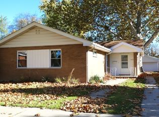 1453 Portsmouth Ave, Westchester, IL 60154