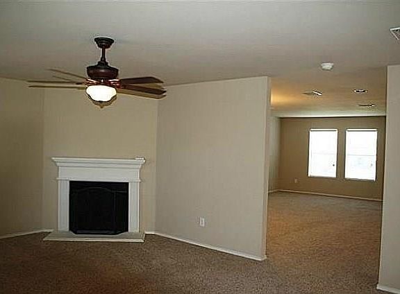 3rd image of 1433 Puerto Lago Dr