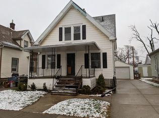 808 D Ave NW, Cedar Rapids, IA 52405