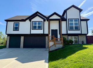 1003 Deer Run, Warrensburg, MO 64093