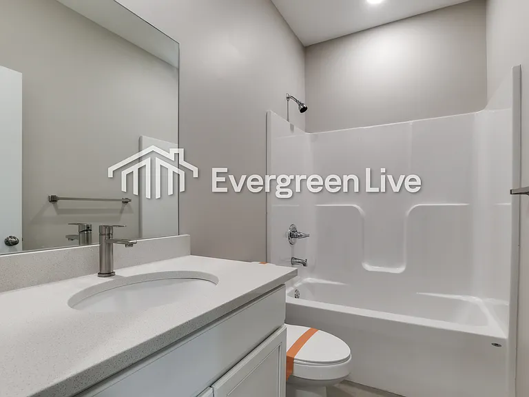 217 E Northern Ct — Photo 14