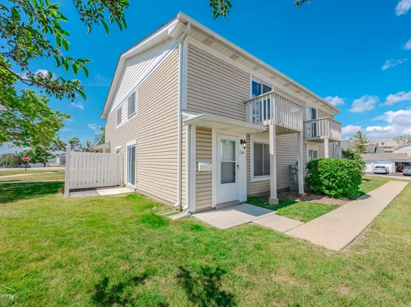 1594 Cornell Cir, Hoffman Estates, IL 60169