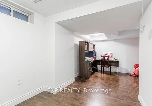 833 Scollard Ct #81 — Photo 23