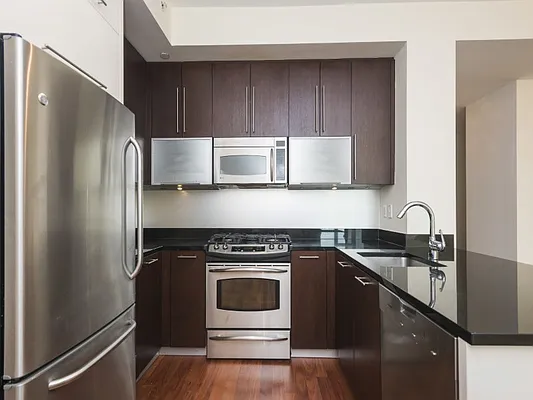 Sold by Sotheby's International Realty | media 3