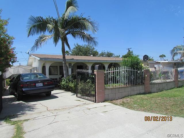 2nd image of 551 Trier Ave