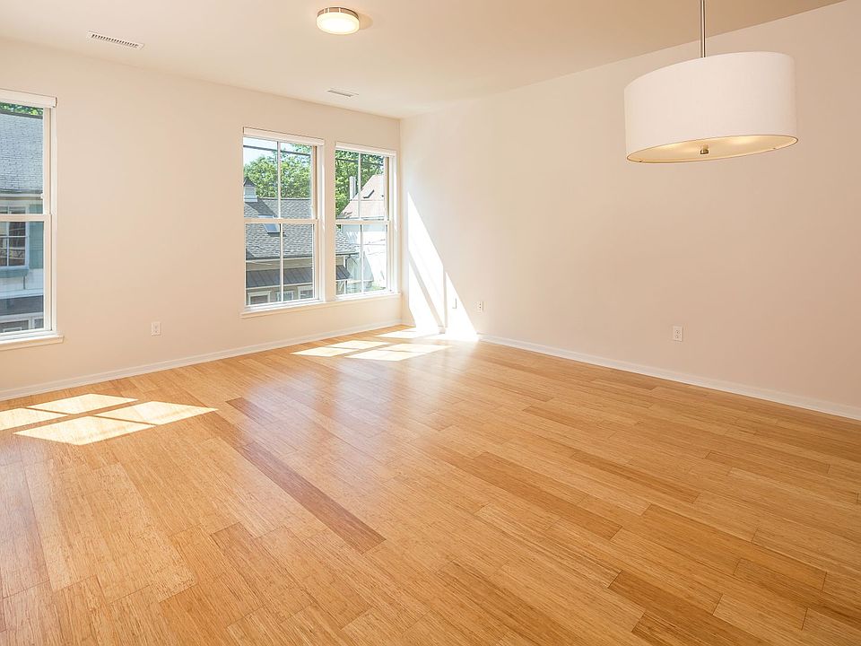 8 Main Street 8 Main St Redding, CT Zillow Apartments