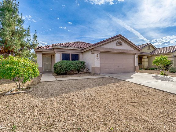 3rd image of 985 E Arabian Dr