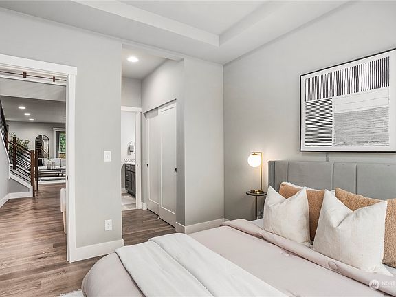 5th image of 13339 Edmunds Parkway E