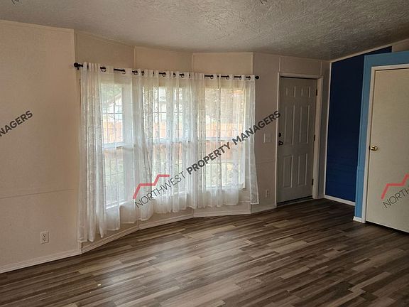 5th image of 8632 180th Ave SW