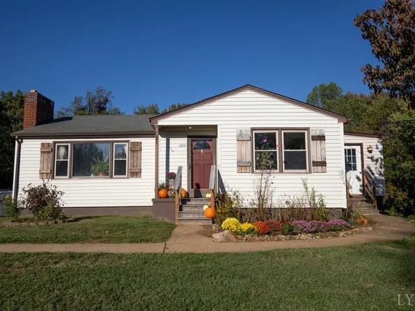 199 Maple Dr, Madison Heights, VA 24572