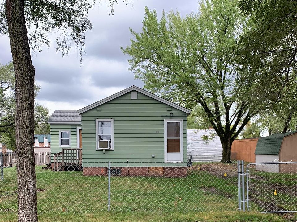1st image of 515 54th Ave N
