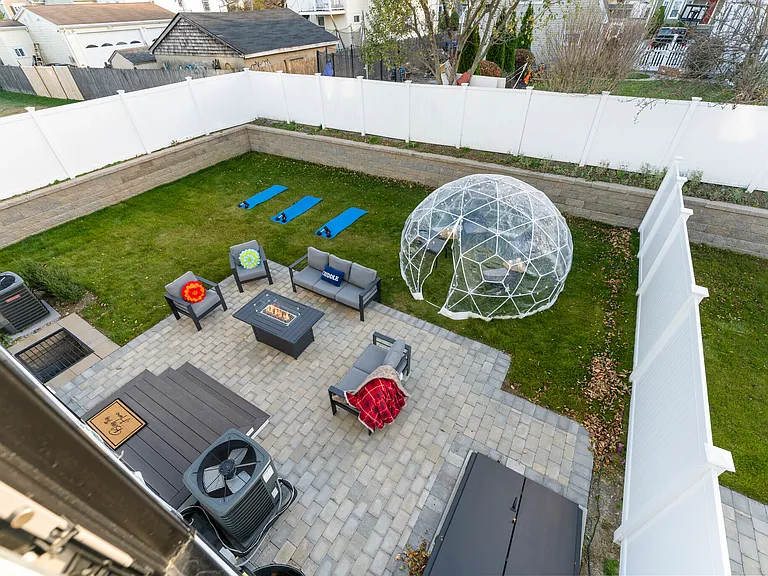 21 Bolton St #2 — Photo 38