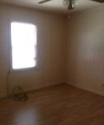 5th image of 102 Moss Oak Dr