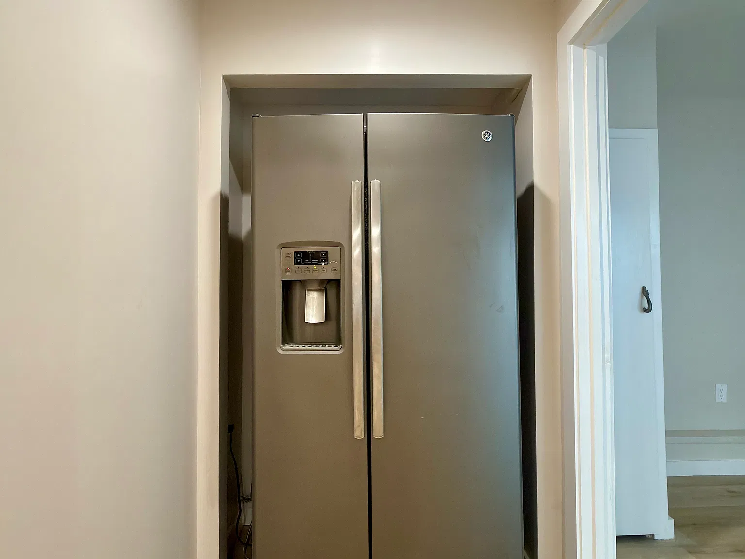 2 bed, 680 sqft, $3,500 — Photo 3