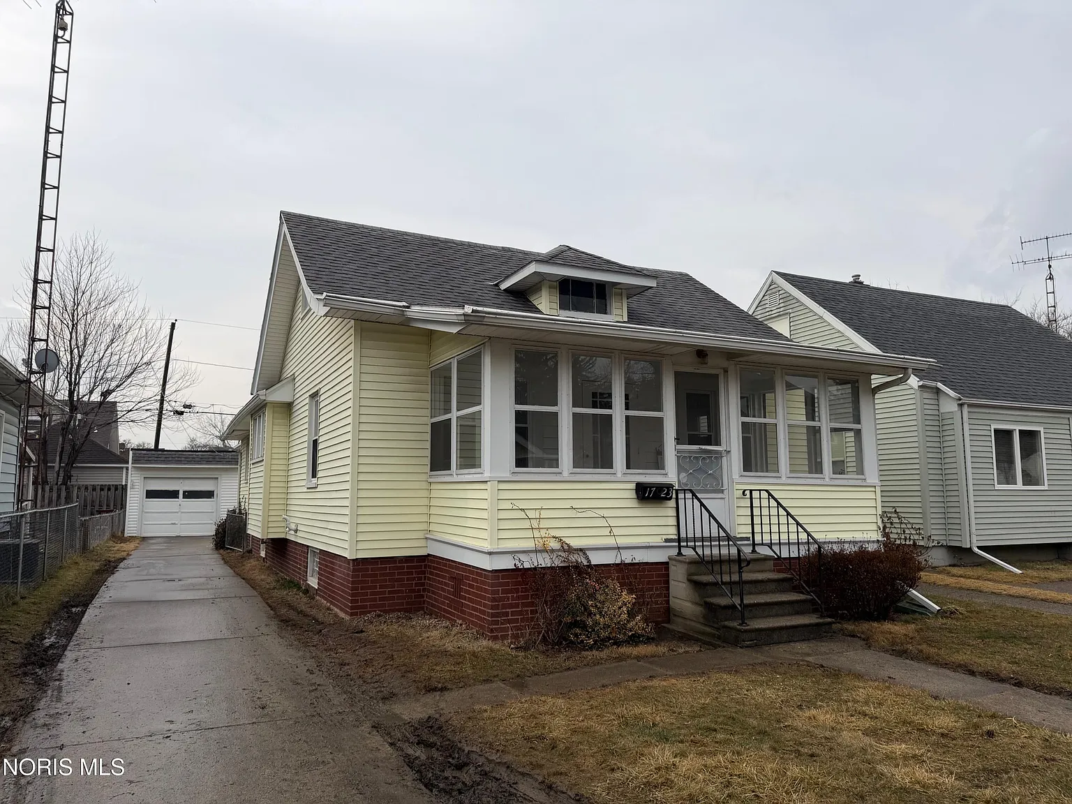 1723 Evansdale Ave photo 1