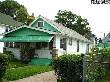 1st image of 1931 W 75th St