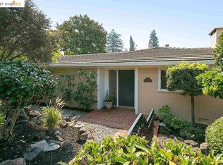 11 Marsh Pl, Oakland, CA 94611