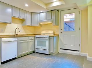 16 W Mount Vernon Pl APT 4C, Baltimore, MD 21201