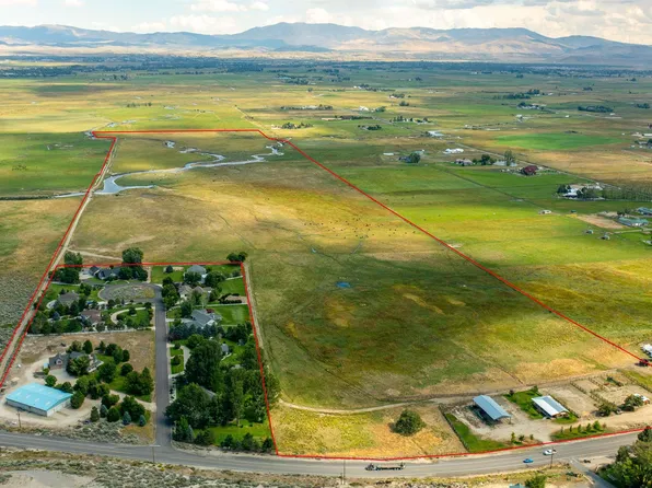 1461 Foothill Rd, Gardnerville, NV 89460