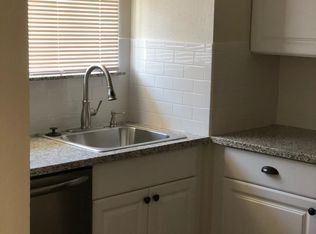 311 W Holland Ave #103, Clovis, CA