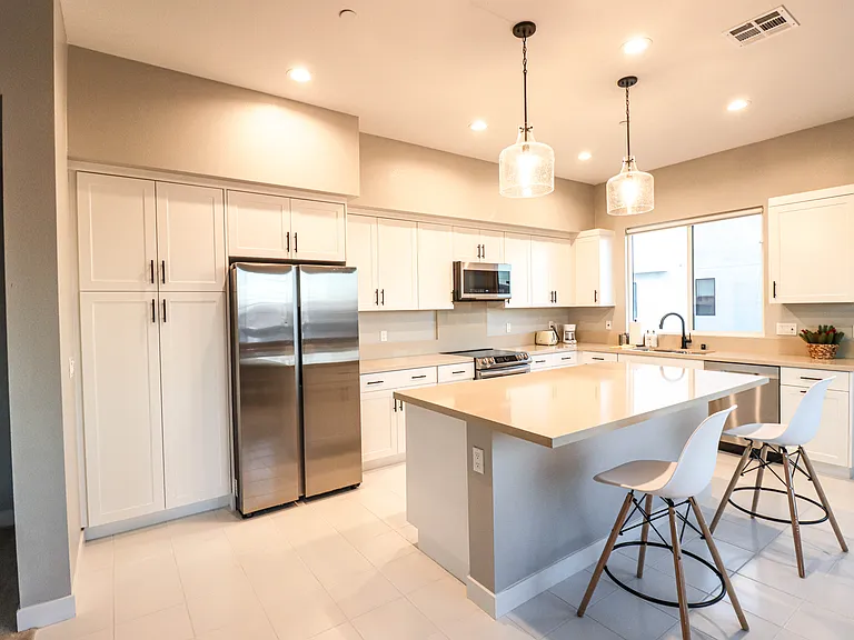 2049 W Rosecrans Ave — Photo 16