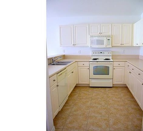 5th image of 11121 Yellow Poplar Dr
