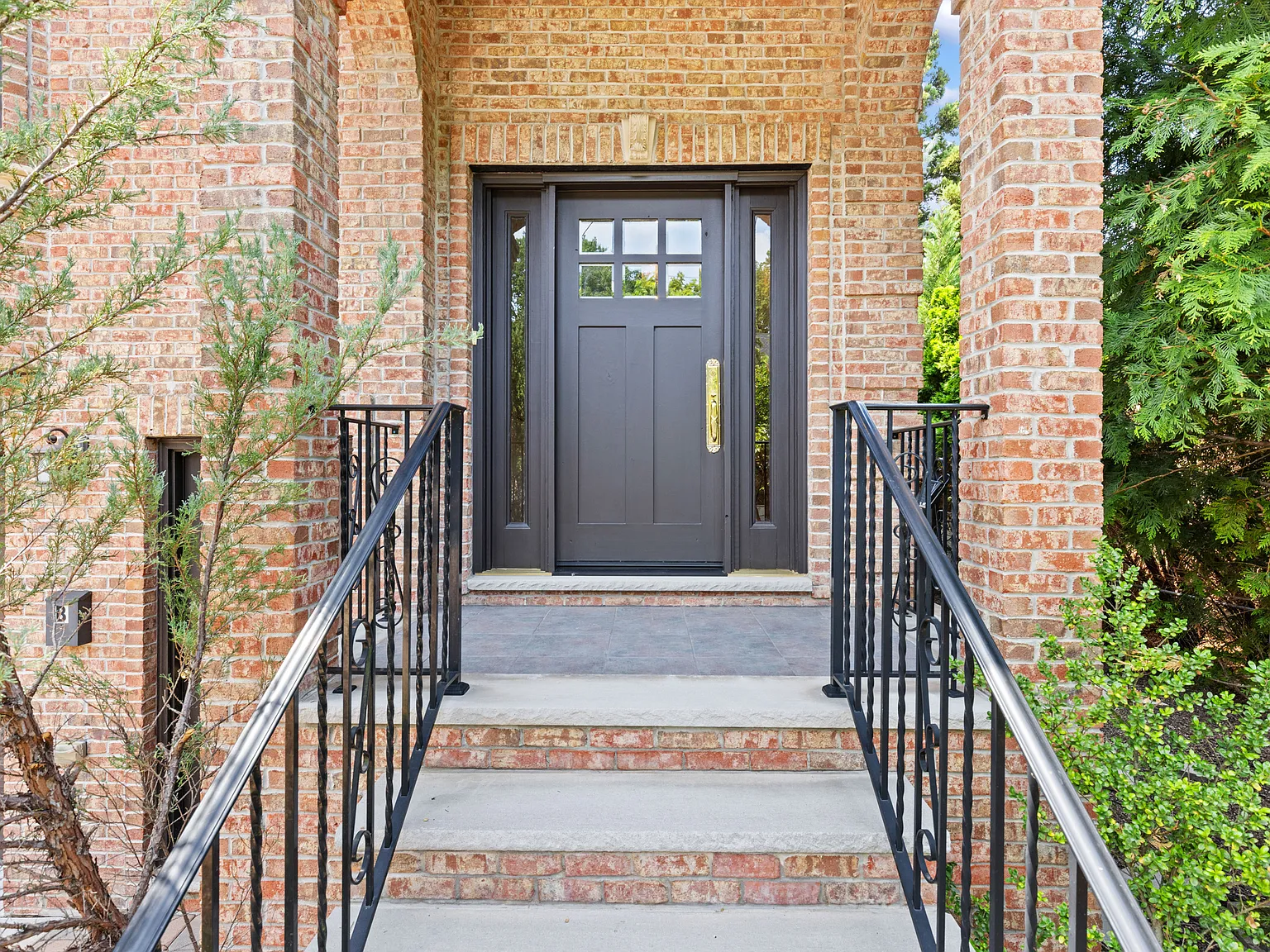 3 bed, 4.5 bath, 3000 sqft, $6,150 — Photo 1