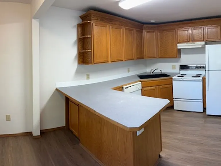 4711 N Lincoln St — Photo 4