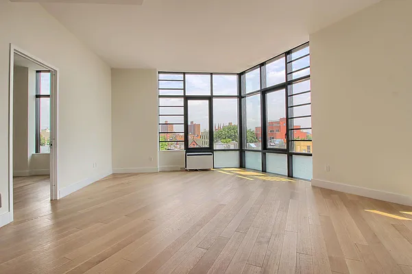 Rented by Compass | media 21