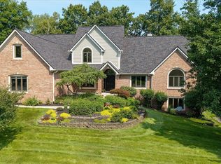 8726 Gordonshire Dr, Indianapolis, IN