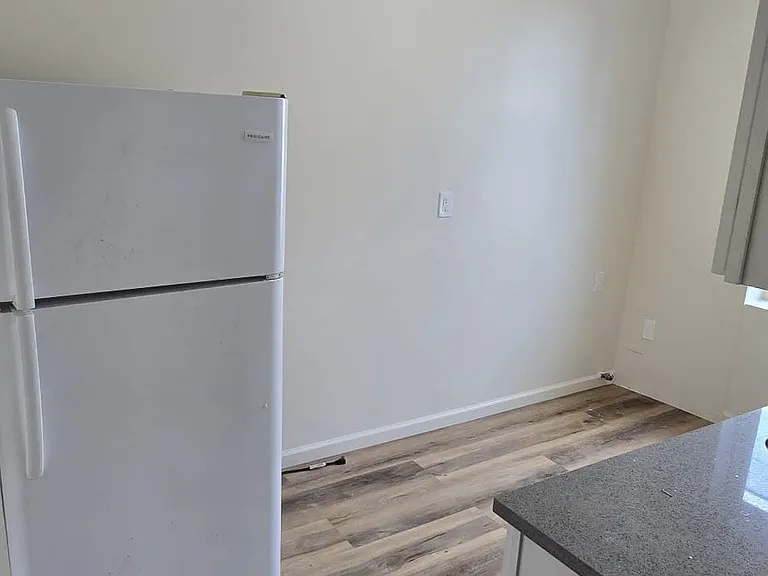 288 Arlington Ave #2R — Photo 5