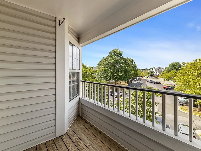 Windsor Kingstowne — Photo 12