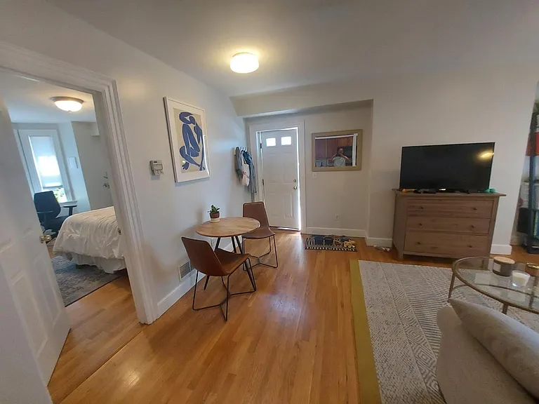 22 Thomas Park #1 — Photo 10