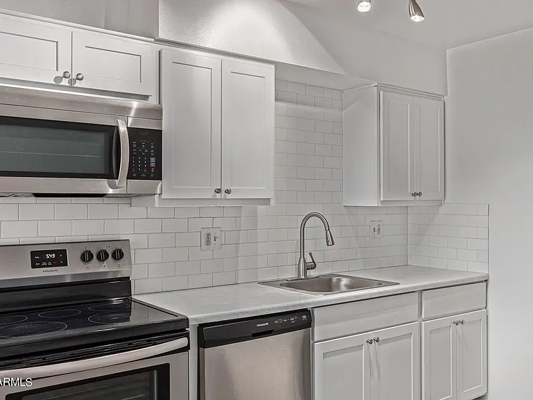 Welcome to The Sanctuary on Wilson - First Month FREE with approved application — Photo 15