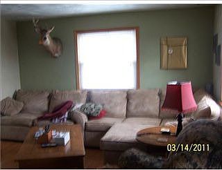 Large sitting area in Living Room