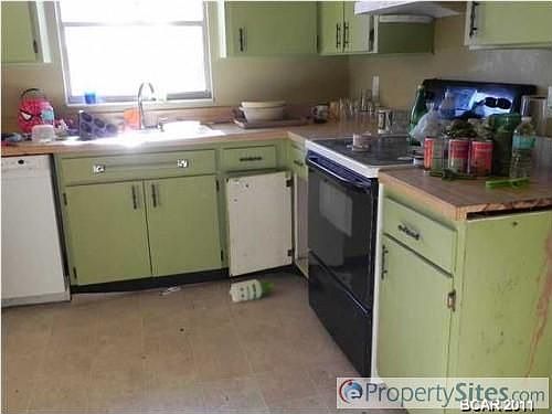 4th image of 1150 Ainsworth Dr