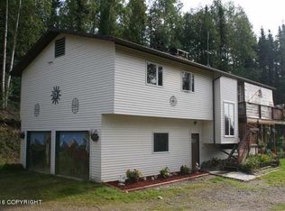 1633 Placer Dr, Fairbanks, AK 99712
