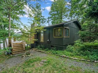 113 W Shore Rd, Shohola, PA 18458