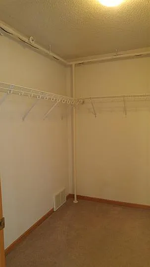 204 Locust St — Photo 11