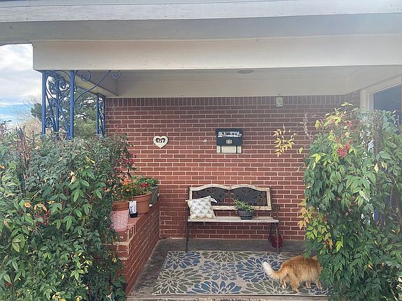 2nd image of 510 S La Salle Dr