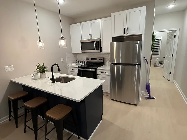 3215 Eastern Ave #2A — Photo 1