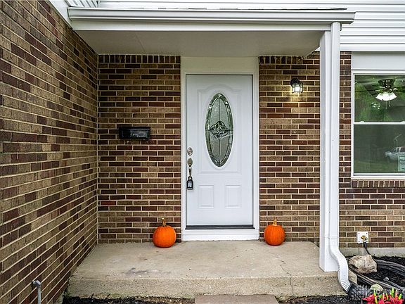 4th image of 4172 Meadowsweet Dr